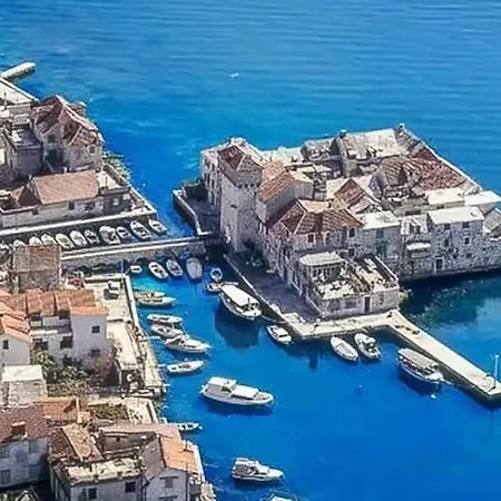 Easy Kaštela